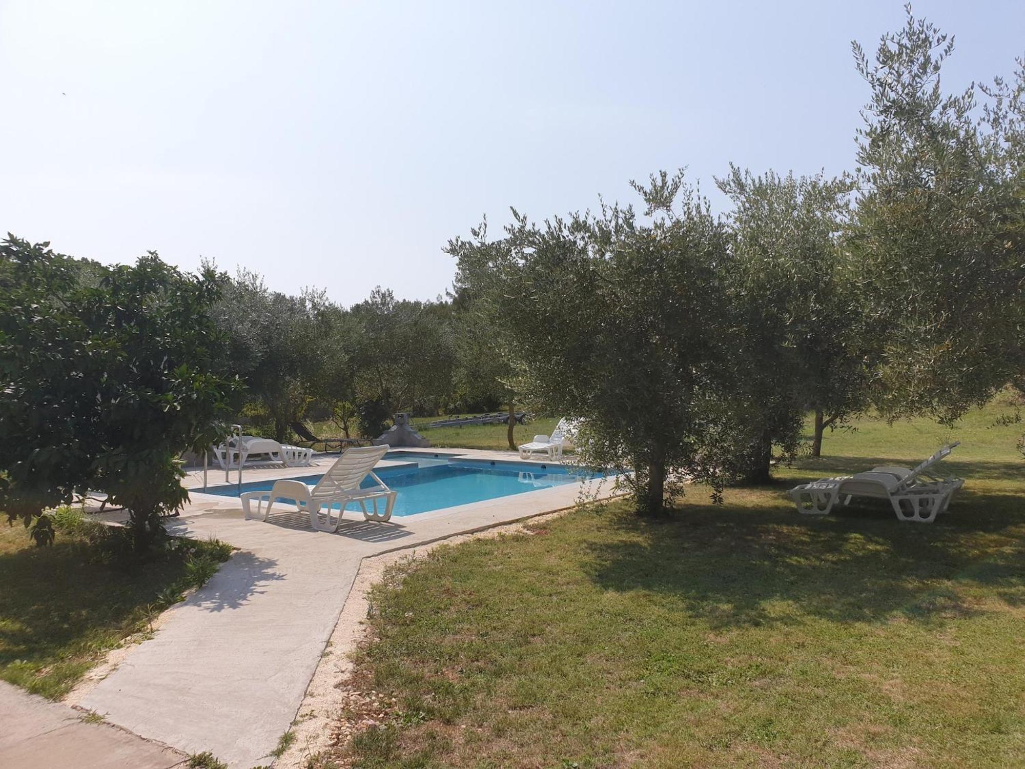 Modern Apartment In Banjole With Pool Exteriör bild